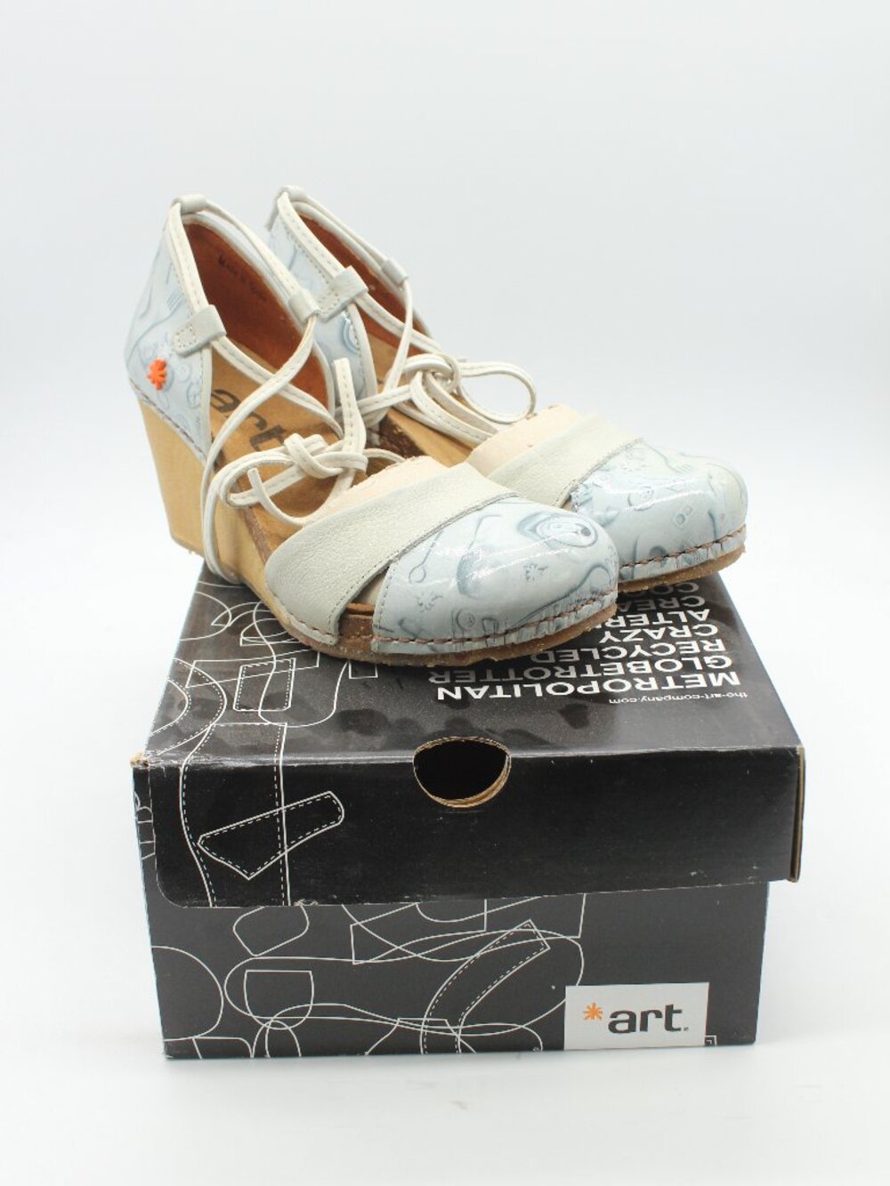 Art Fantasy Wedge Sandals Size 38